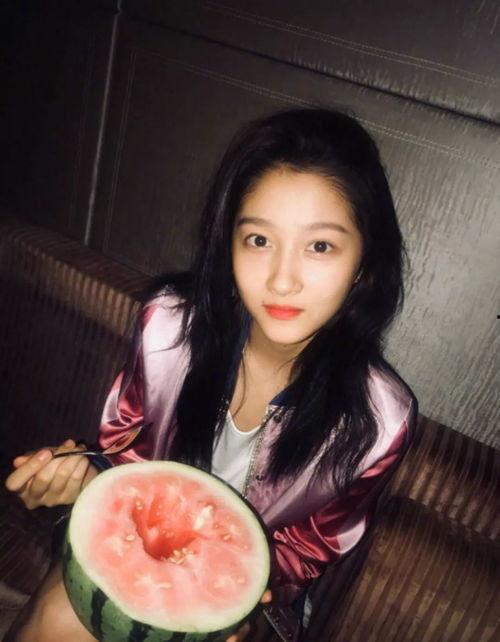 深夜吃瓜文本,揭秘娱乐圈那些不为人知的幕后故事